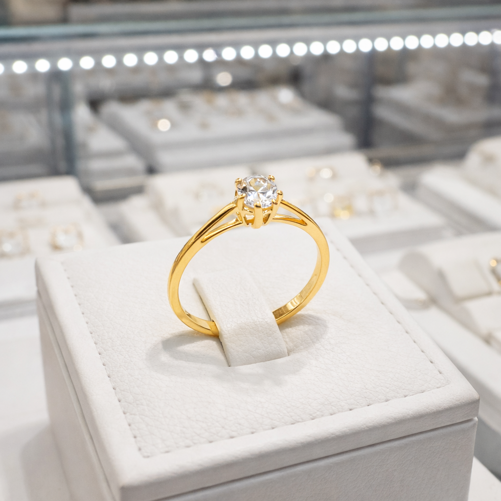 Bague solitaire zirconium 5 mm – Plaqué or 18 carats