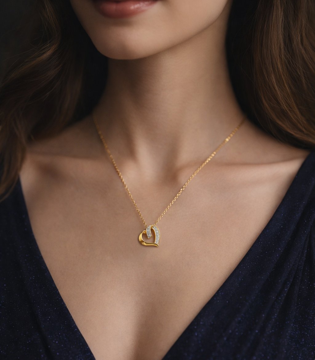 Collier Cœur Entrelacé – Plaqué Or 18 Carats & Zirconiums