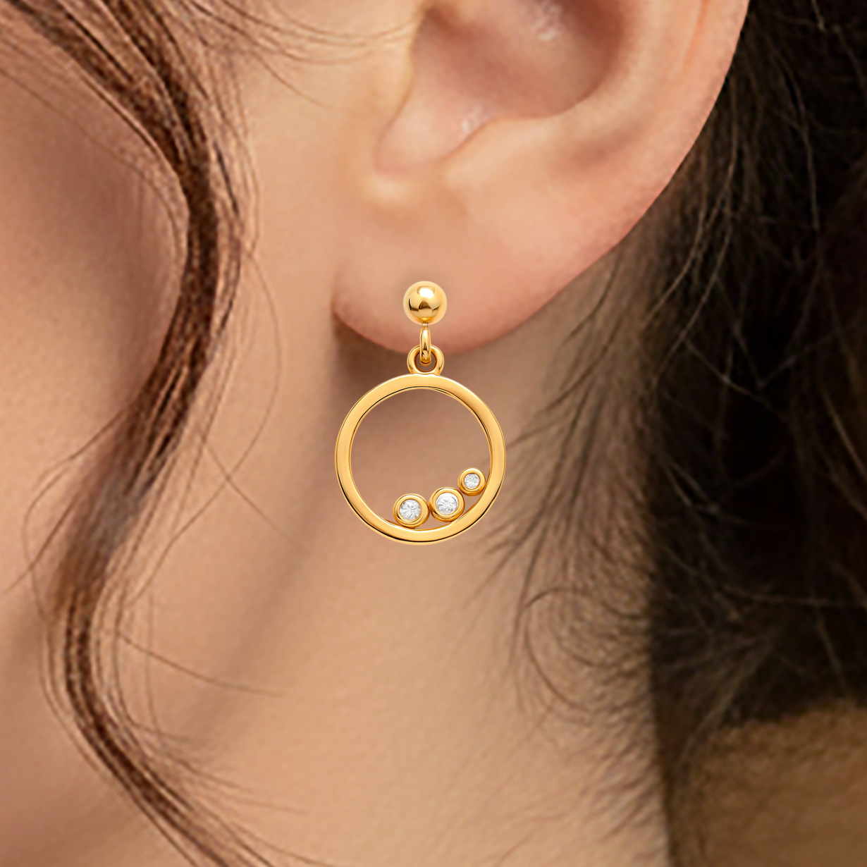 Boucles d’Oreilles Cercle Plaqué Or – Zirconium Étincelant