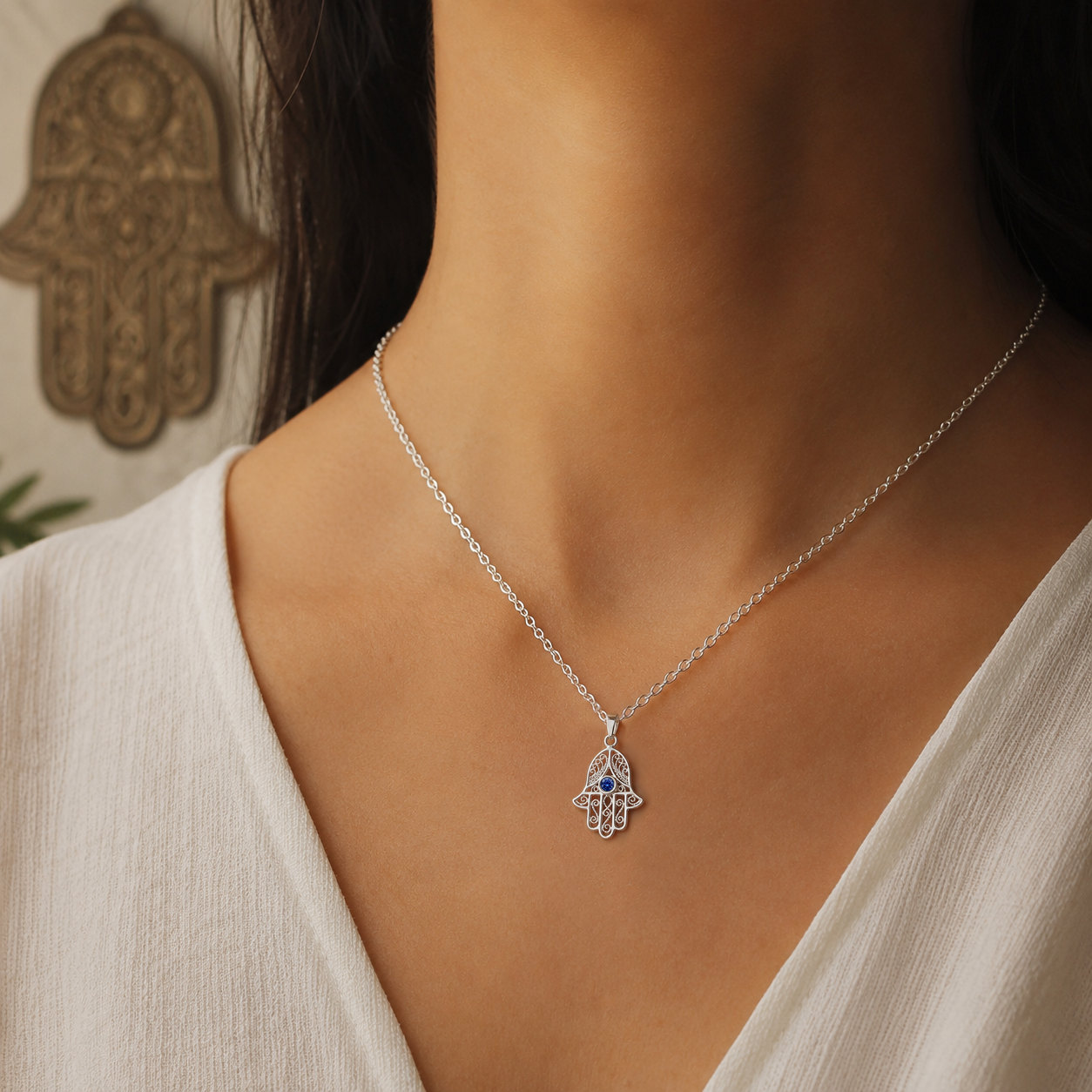 Collier Main de Fatma en Argent 925 Rhodié & Zirconium Bleu