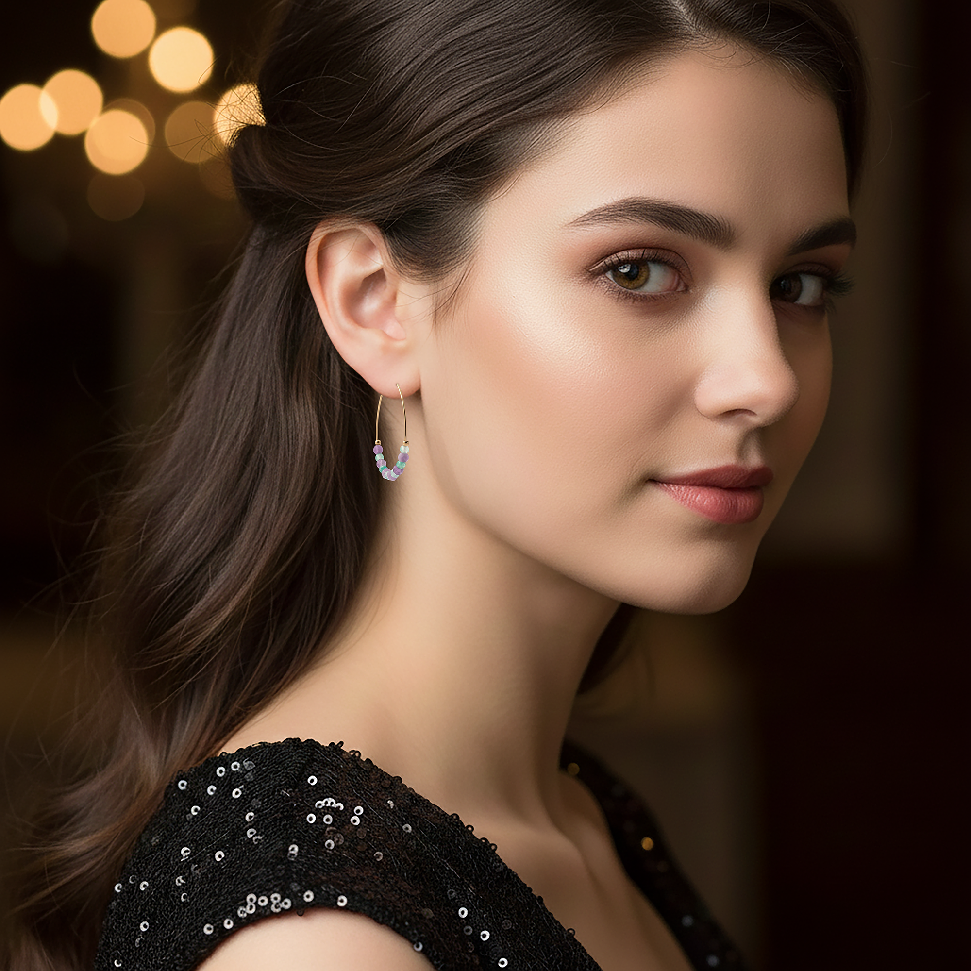 Boucles d’oreilles créoles 3 cm en plaqué or – Améthyste & Calcédoine