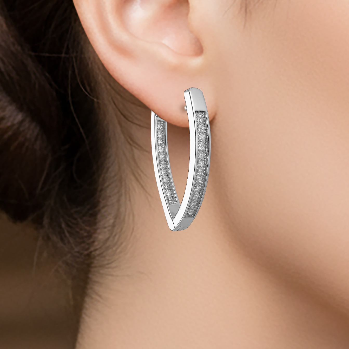 Boucles d’Oreilles en Argent Rhodié & Zirconium Blanc – Élégance Intemporelle