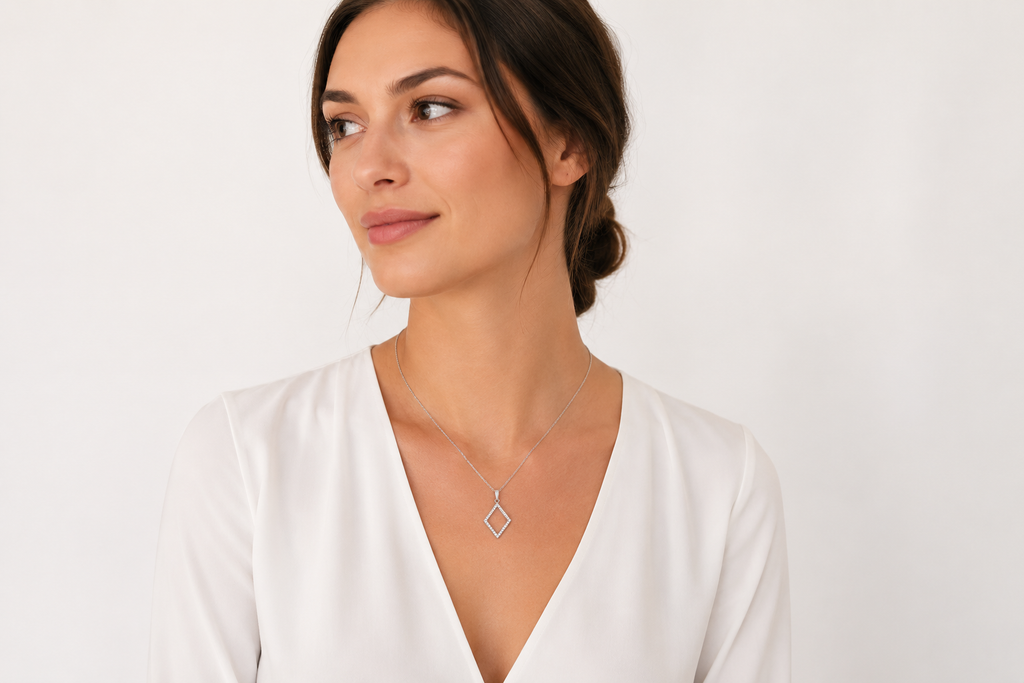 Collier Losange Zirconiums en Argent 925 Rhodié