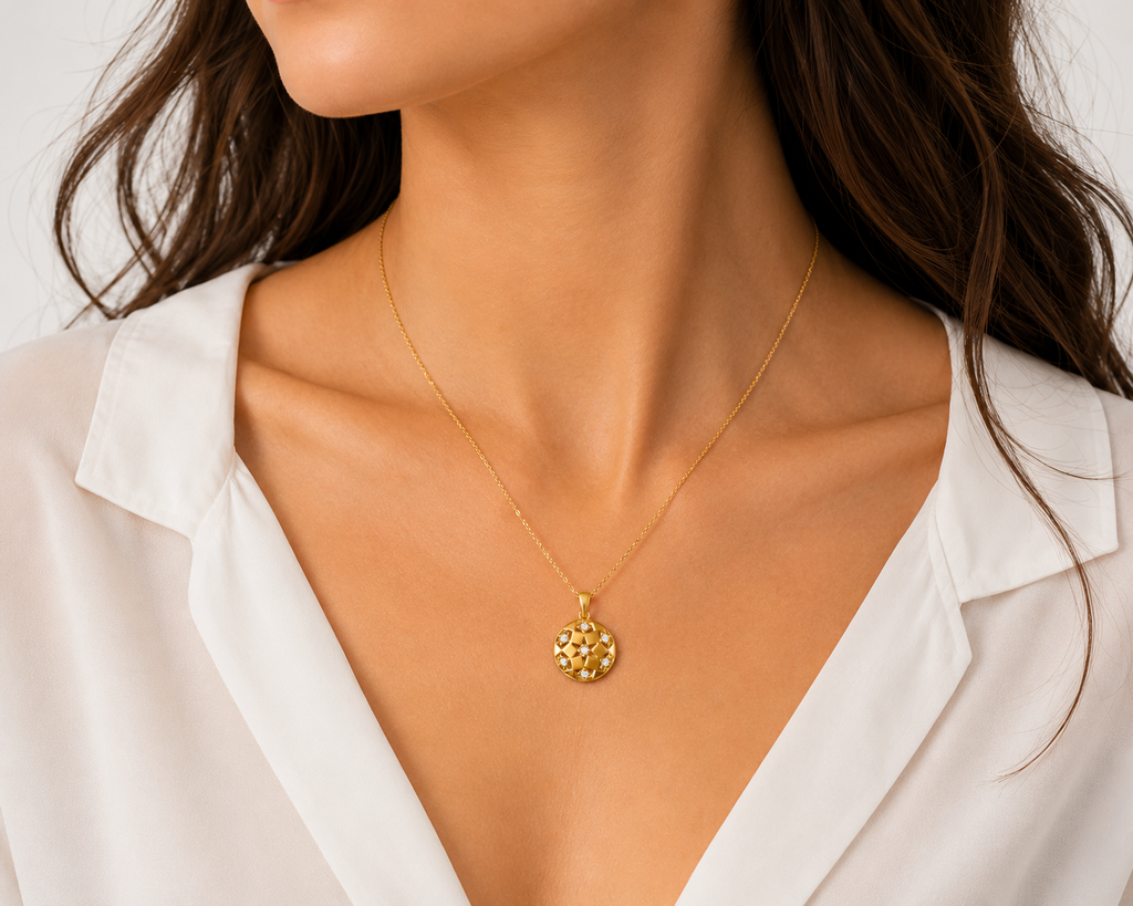 Collier Étoile – Plaqué Or Jaune 18 Carats & Zirconiums