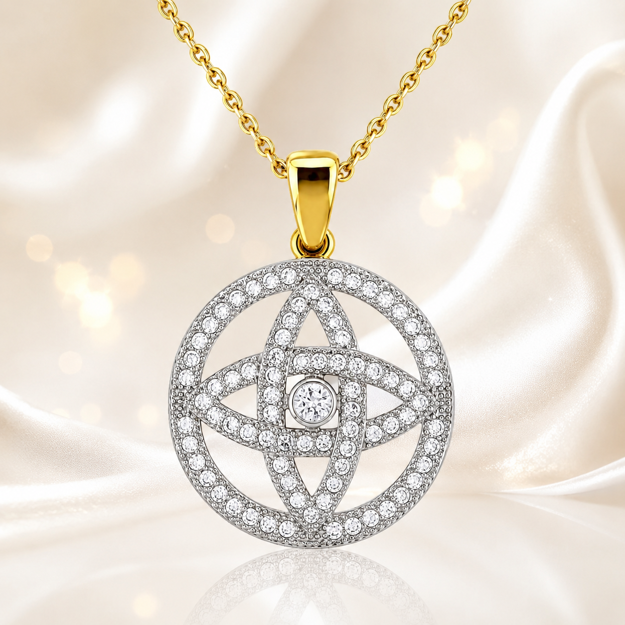 Collier Étoile Celtique Orinae – Plaqué Or Jaune & Blanc 18 Carats