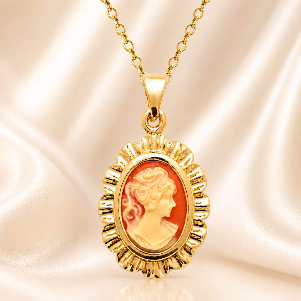 Collier Camée rouge Vintage – Plaqué Or 18 Carats & Résine