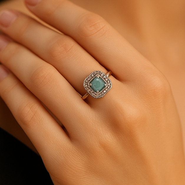 Bague en Argent 925 Rhodié avec Amazonite – Halo de Zirconium | Élégance & Protection