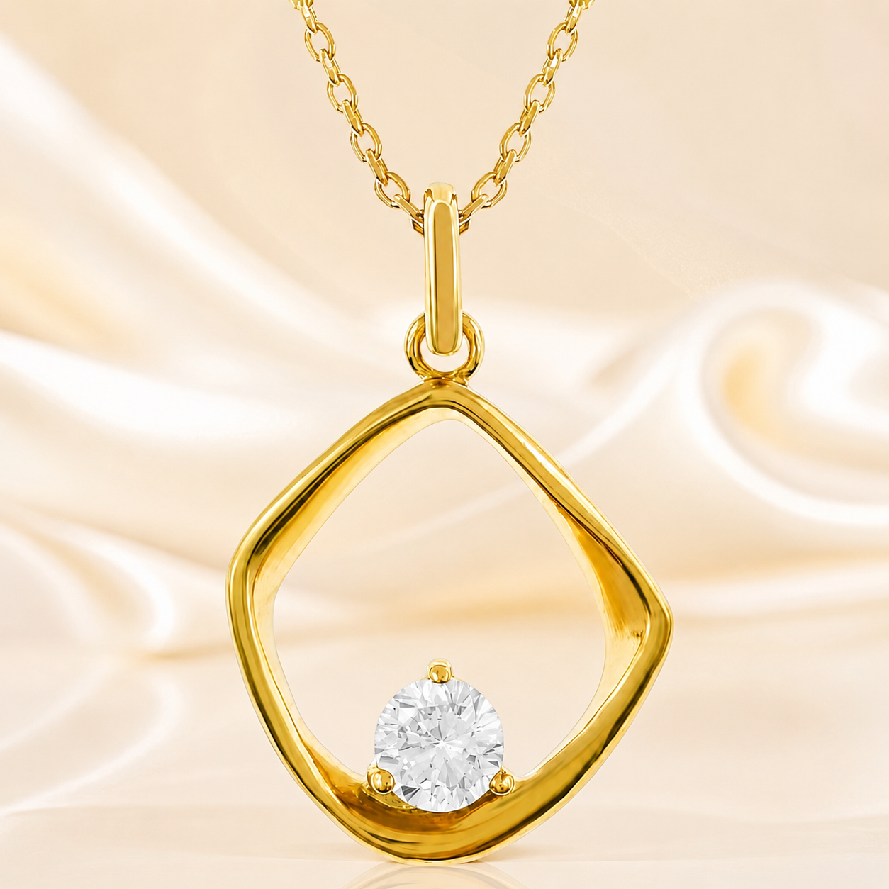 Collier Pendentif Zirconium Plaqué Or 18 Carats