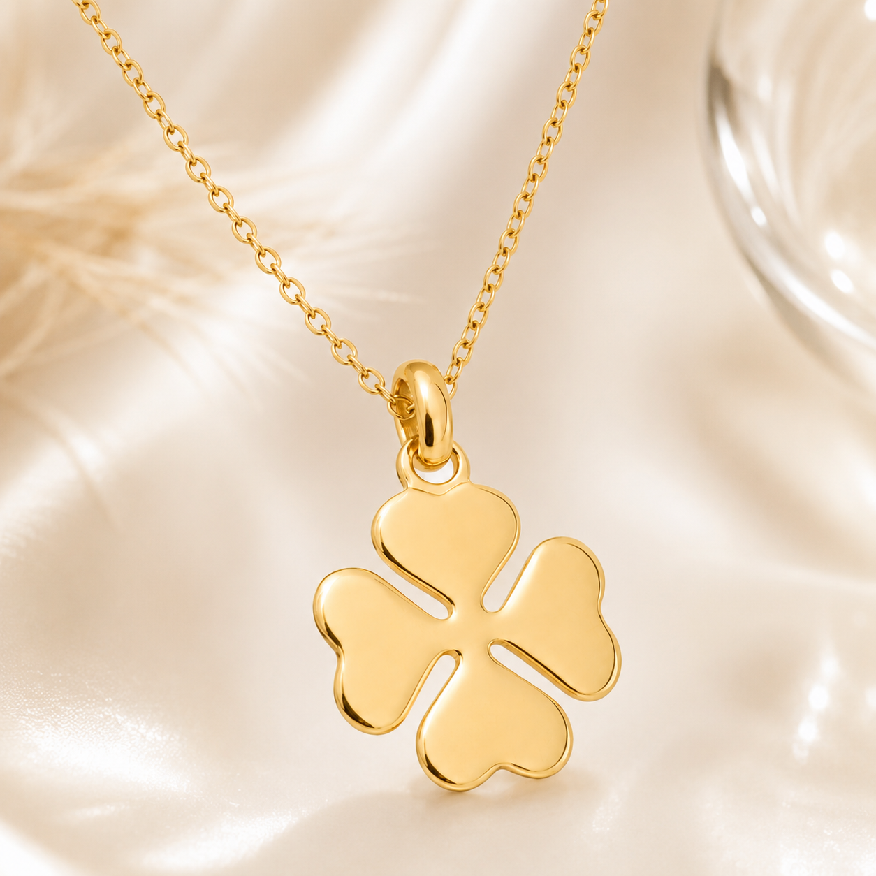 Collier Trèfle Plaqué Or Jaune 18 Carats – Orinae