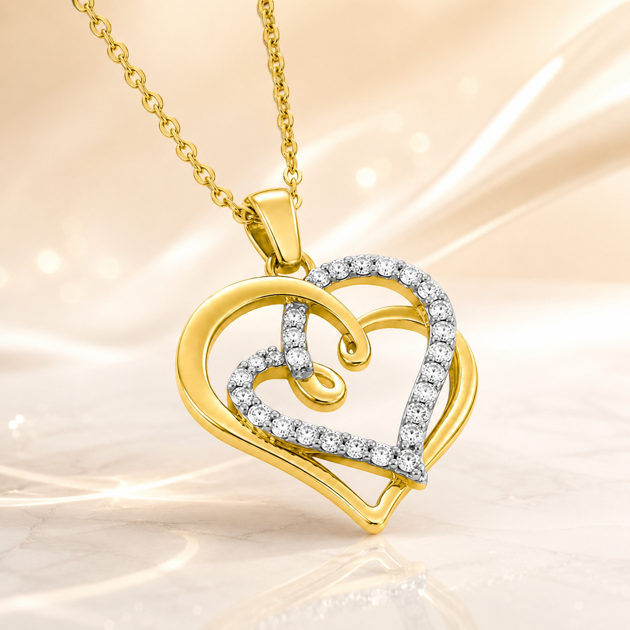 Collier Cœurs Entrelacés – Plaqué Or 18 Carats & Zirconiums