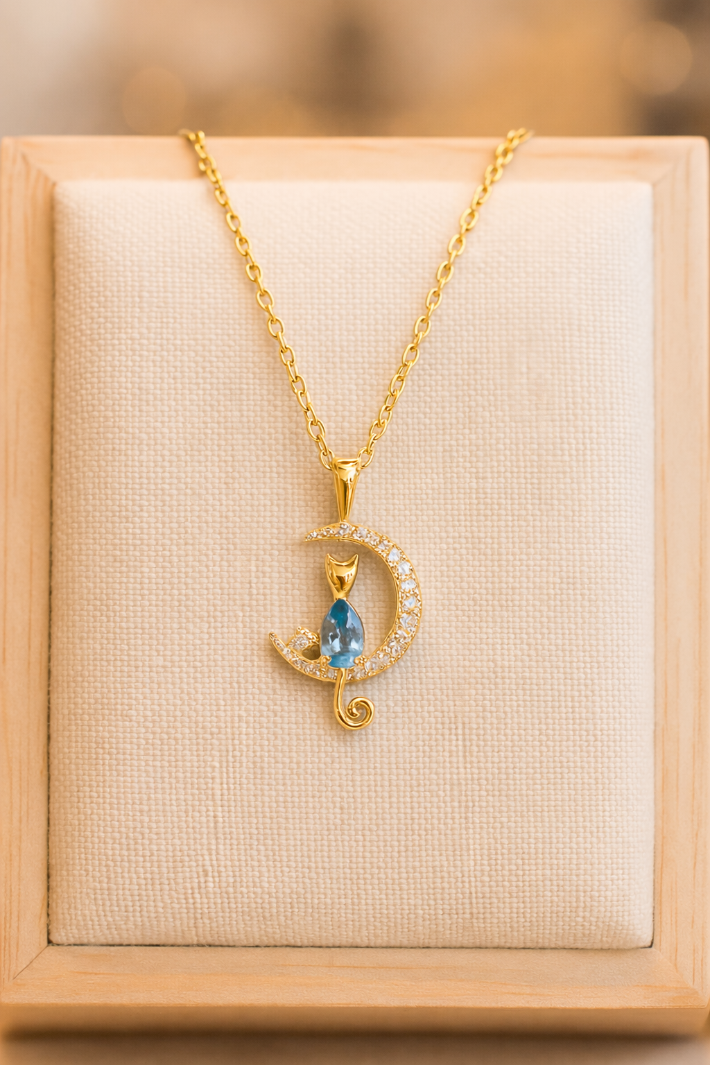 Collier Chat Lune – Plaqué Or 18 Carats & Zirconium