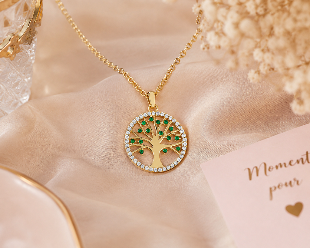 Collier Arbre de Vie – Plaqué Or Jaune 18 Carats & Zirconiums Verts et Blancs