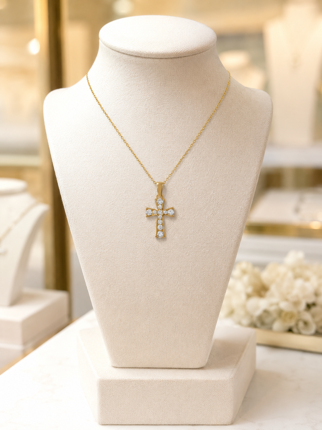 Collier Croix Zirconium Plaqué Or Jaune 18 Carats
