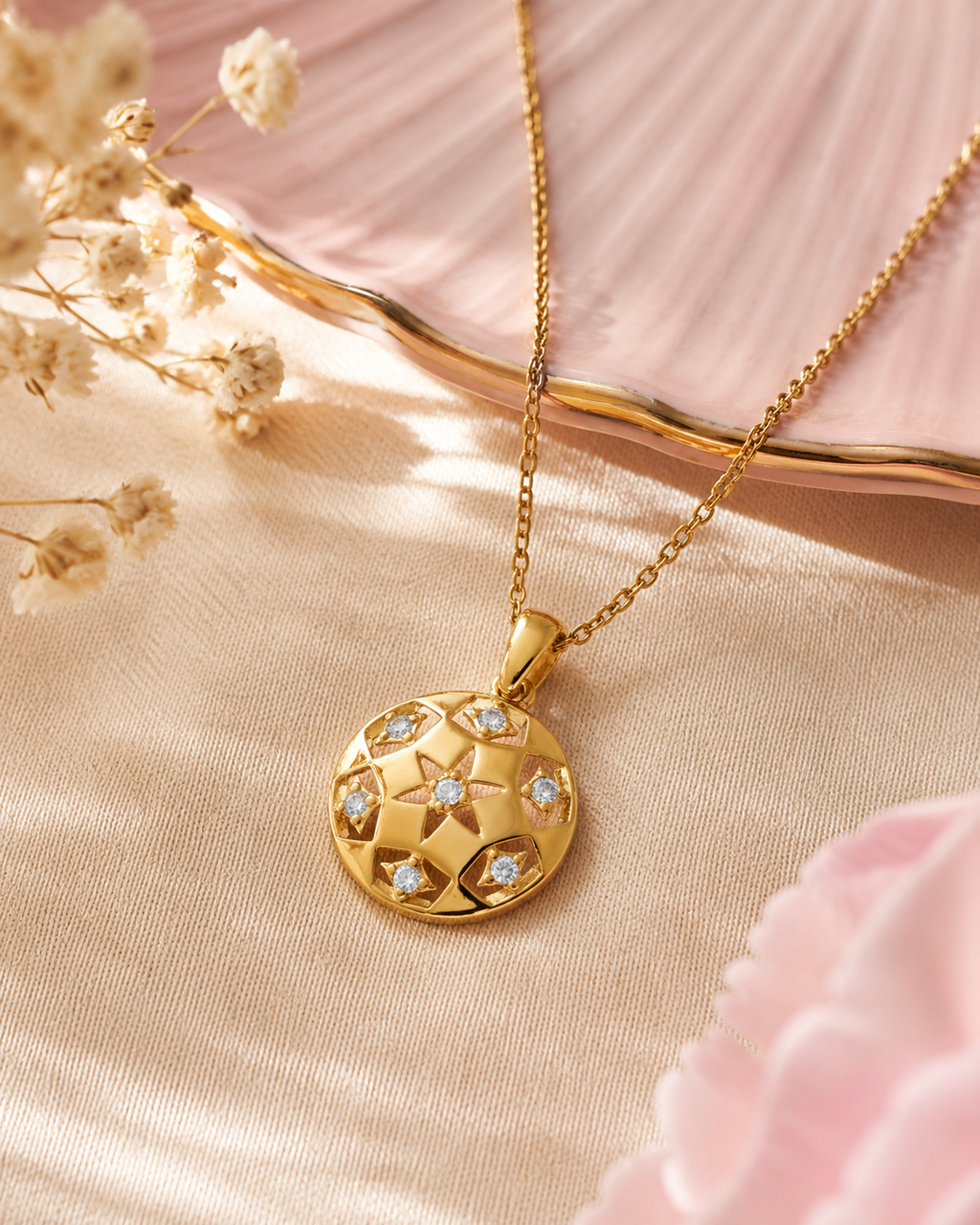 Collier Étoile – Plaqué Or Jaune 18 Carats & Zirconiums